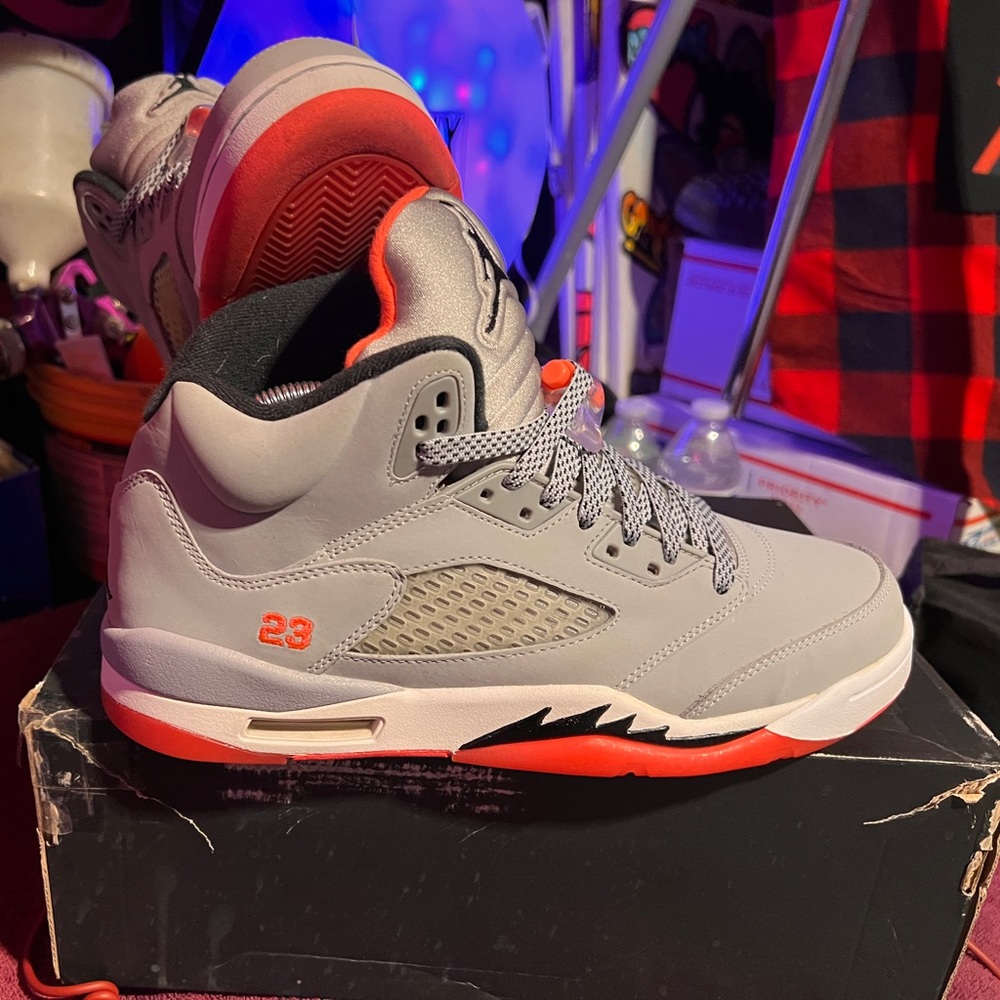 Jordan 5 Retro GG 'Hot Lava' 5’s WOLF GREY/BLACK-HOT LAVA-WHITE release 05/09/15 - Picture 7 of 9